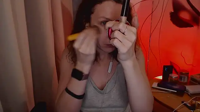 JohansonKatie online show from 01.16.25