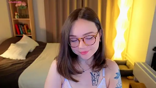 MilenaSaint online show from 03.08.26