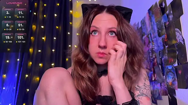 Snapshot of HotaruTomo chatting on 01.08.26 HotaruTomo online show from 01.08.26