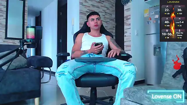 Snapshot of Lobito_xxxl chatting on 11.27.25 Lobito xxxl online show from 11.27.25