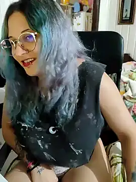 Snapshot of ElfGrey chatting on 02.08.25 ElfGrey online show from 02.08.25