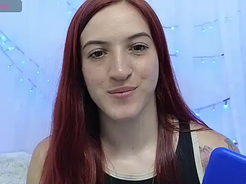 Snapshot of ninaa_fox chatting on 05.25.26 ninaa fox online show from 05.25.26