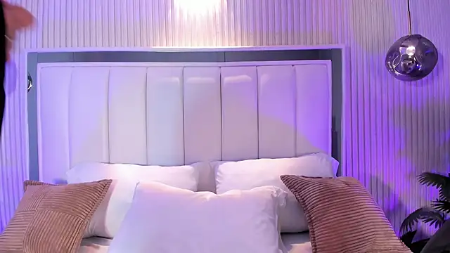 naughty flower18 online show from 02.03.26