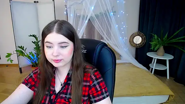 NicoleFoxery online show from 01.31.25