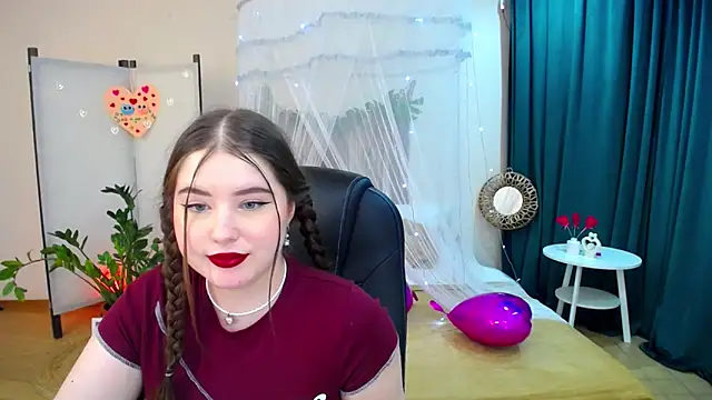 NicoleFoxery online show from 02.20.25