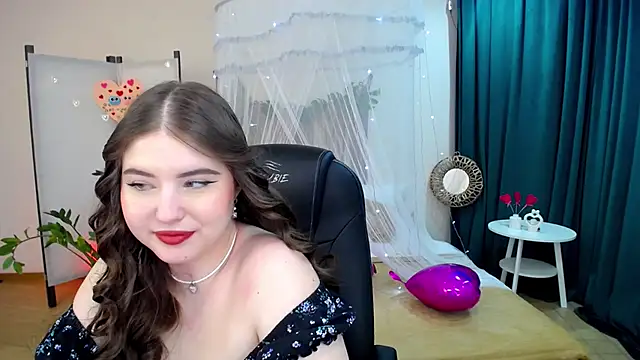 NicoleFoxery online show from 02.21.25