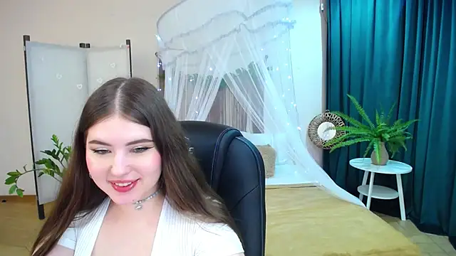 NicoleFoxery online show from 03.17.25