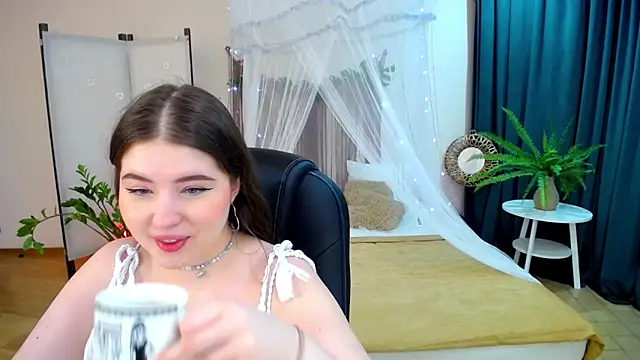 NicoleFoxery online show from 03.22.25