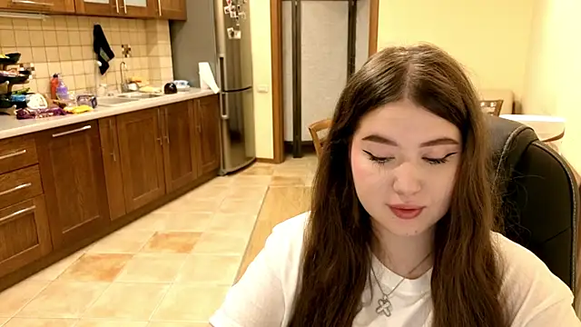 NicoleFoxery online show from 09.25.25