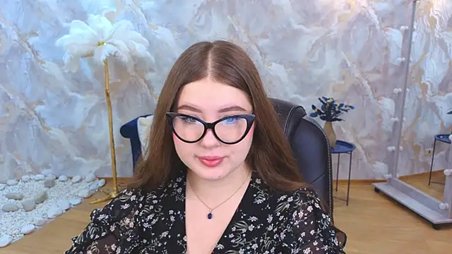 NicoleFoxery online show from 11.14.25