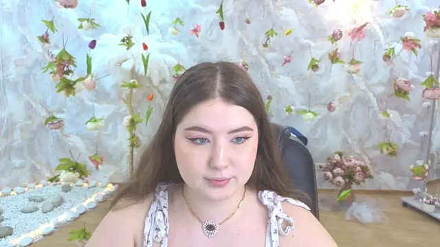Snapshot of NicoleFoxery chatting on 05.20.26 NicoleFoxery online show from 05.20.26