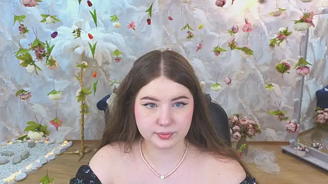 Snapshot of NicoleFoxery chatting on 06.06.26 NicoleFoxery online show from 06.06.26