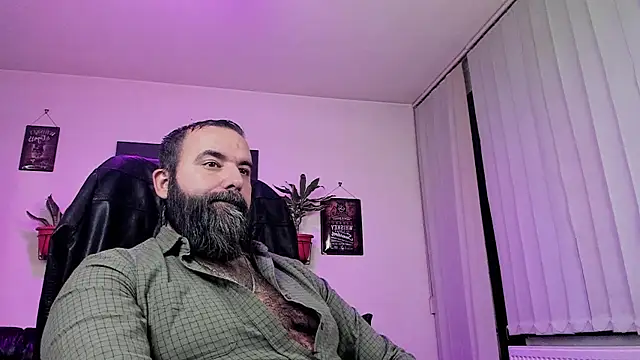 Snapshot of ChristophJules chatting on 12.13.24 ChristophJules online show from 12.13.24