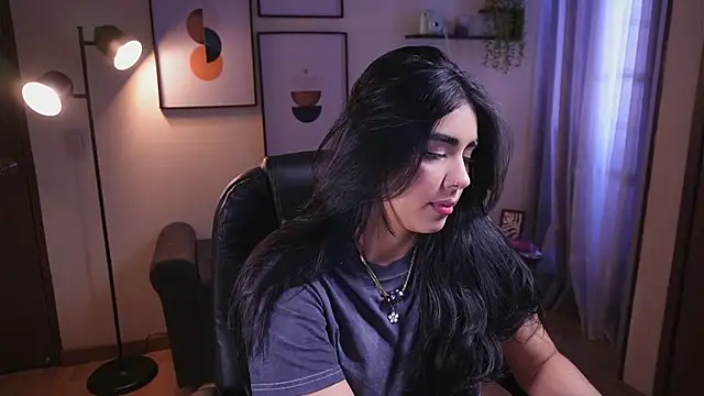 Snapshot of Isabella_dior chatting on 11.29.25 Isabella dior online show from 11.29.25