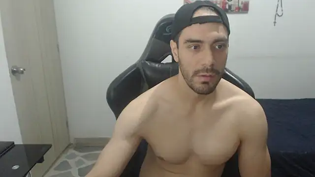 Snapshot of samuelgarcia_ chatting on 03.02.26 samuelgarcia online show from 03.02.26