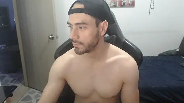 Snapshot of samuelgarcia_ chatting on 03.27.26 samuelgarcia online show from 03.27.26