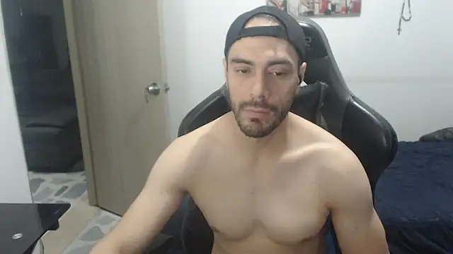 Snapshot of samuelgarcia_ chatting on 03.28.26 samuelgarcia online show from 03.28.26