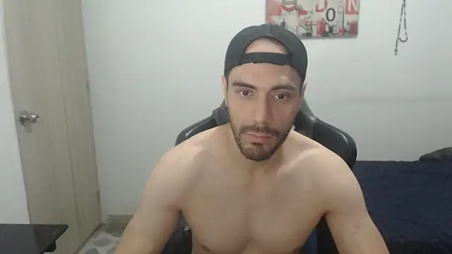 Snapshot of samuelgarcia_ chatting on 03.29.26 samuelgarcia online show from 03.29.26