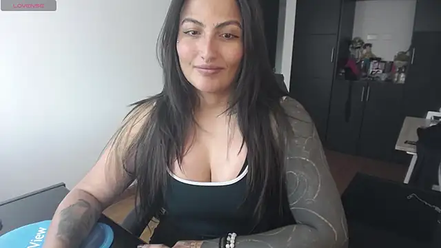 Snapshot of michell_fun23 chatting on 05.19.26 michell fun23 online show from 05.19.26