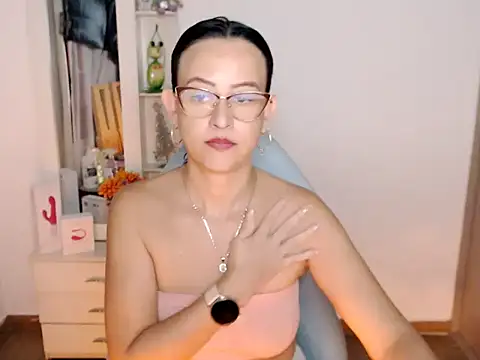 BOREAL MOON online show from 06.25.26