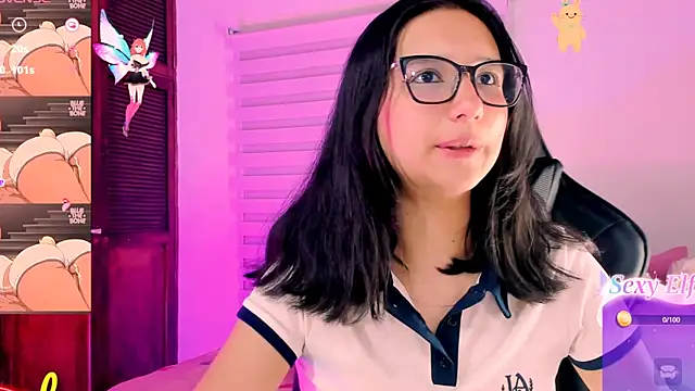 Snapshot of Luniverse chatting on 02.03.25 Luniverse online show from 02.03.25