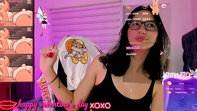 Snapshot of Luniverse chatting on 02.15.25 Luniverse online show from 02.15.25