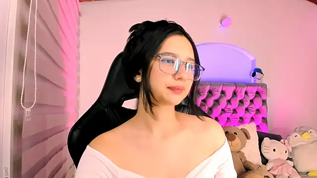 Luniverse online show from 12.01.25