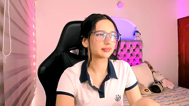 Luniverse online show from 12.02.25