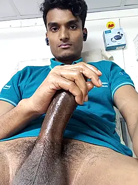 Snapshot of Etujdsss chatting on 03.25.26 Etujdsss online show from 03.25.26