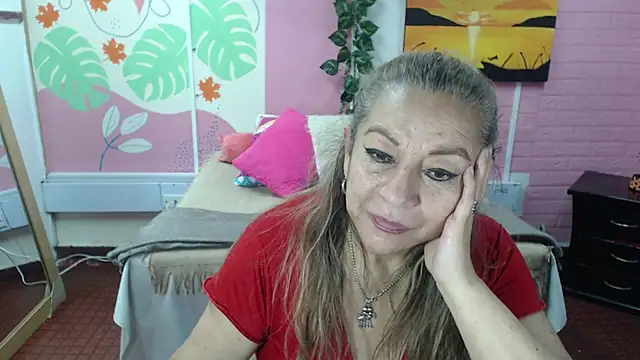 Snapshot of ZAMANTHA chatting on 01.21.25 ZAMANTHA online show from 01.21.25