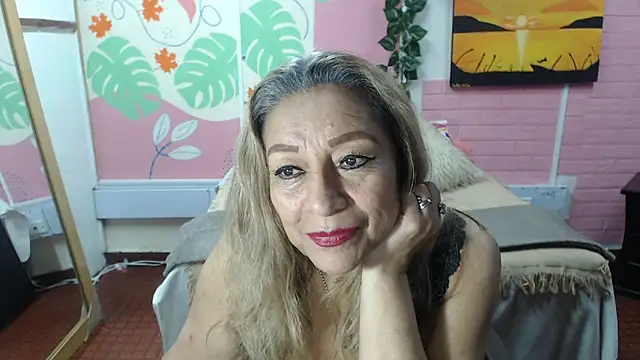 Snapshot of ZAMANTHA chatting on 03.17.25 ZAMANTHA online show from 03.17.25