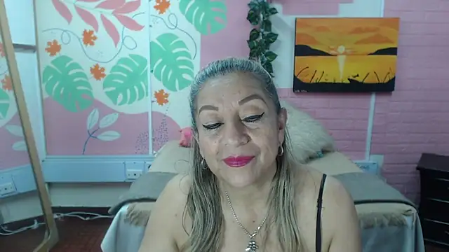 Snapshot of ZAMANTHA chatting on 09.11.25 ZAMANTHA online show from 09.11.25