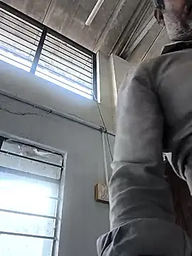 Snapshot of tz143143 chatting on 01.08.26 tz143143 online show from 01.08.26