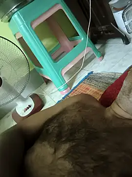 Snapshot of tz143143 chatting on 04.05.26 tz143143 online show from 04.05.26