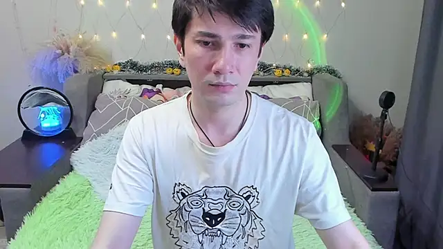 Yumi steve online show from 12.16.25