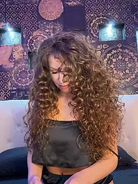 Marilyn La Rose online show from 02.05.26