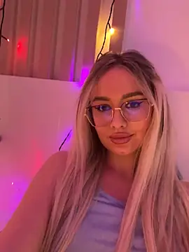 mollyxxx online show from 12.13.24