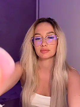 mollyxxx online show from 09.30.25