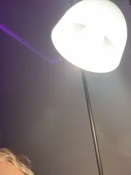 Snapshot of mollyxxx chatting on 02.08.26 mollyxxx online show from 02.08.26