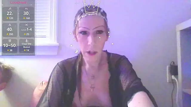 Snapshot of AngelMagick chatting on 12.22.24 AngelMagick online show from 12.22.24