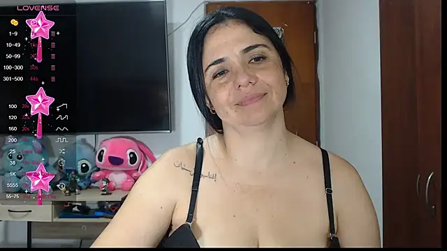 Snapshot of selena_ferri chatting on 12.07.24 selena ferri online show from 12.07.24