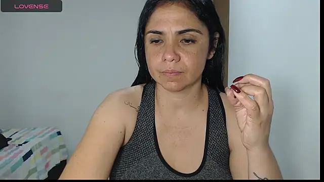 Snapshot of selena_ferri chatting on 10.15.25 selena ferri online show from 10.15.25