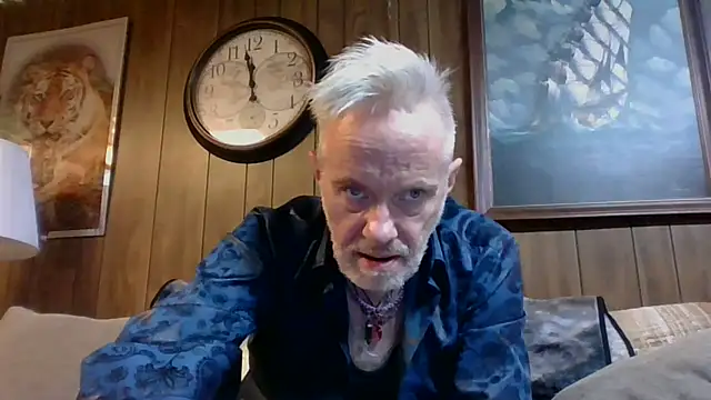 Makowboy online show from 12.25.24