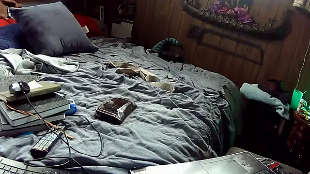 Makowboy online show from 01.17.25