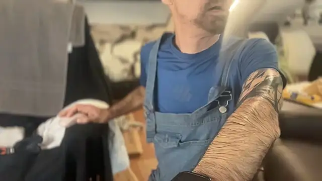 Snapshot of Sportparis4 chatting on 12.17.25 Sportparis4 online show from 12.17.25