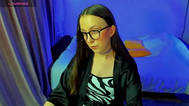 CurlySteph online show from 06.04.26