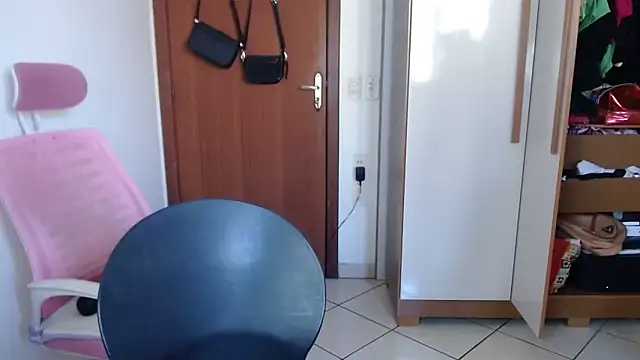 bustycarly online show from 11.22.25