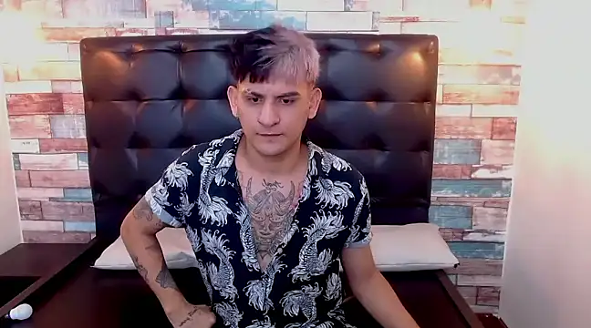 Dona and Carl online show from 12.12.24