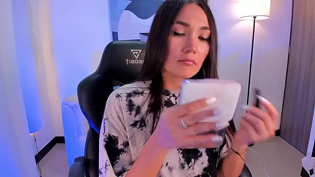 SaraParker  online show from 01.16.26