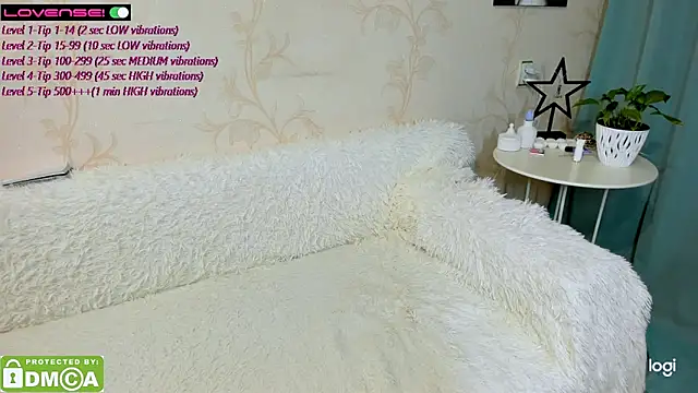 Snapshot of EmmaAmazingEyes chatting on 12.20.24 EmmaAmazingEyes online show from 12.20.24